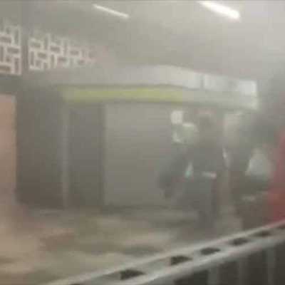  (Video) Graban tromba dentro de Metro en Ciudad de México