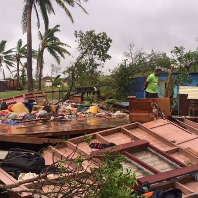  Ciclón en las Islas Fiji deja 20 muertos y ocasiona graves daños