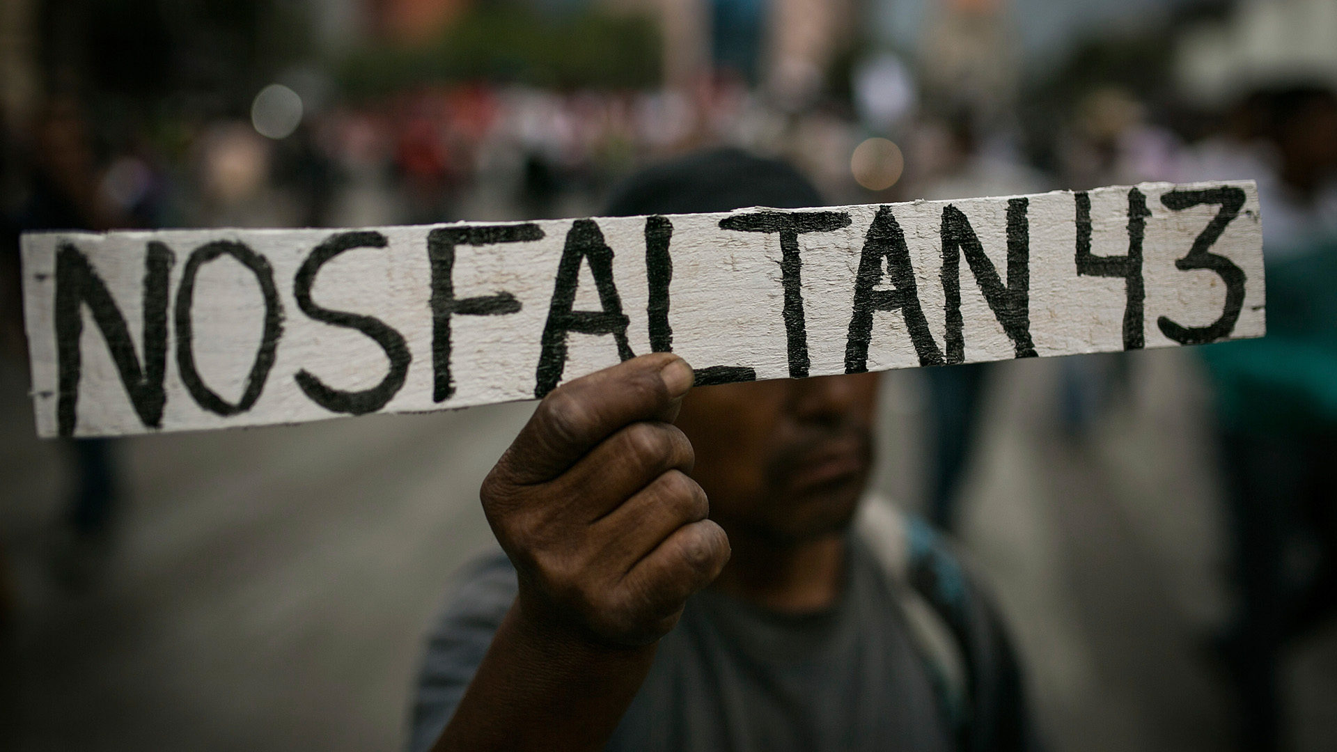  ¿A quién protege el gobierno? Cuestiona ‘The Economist’ sobre Ayotzinapa