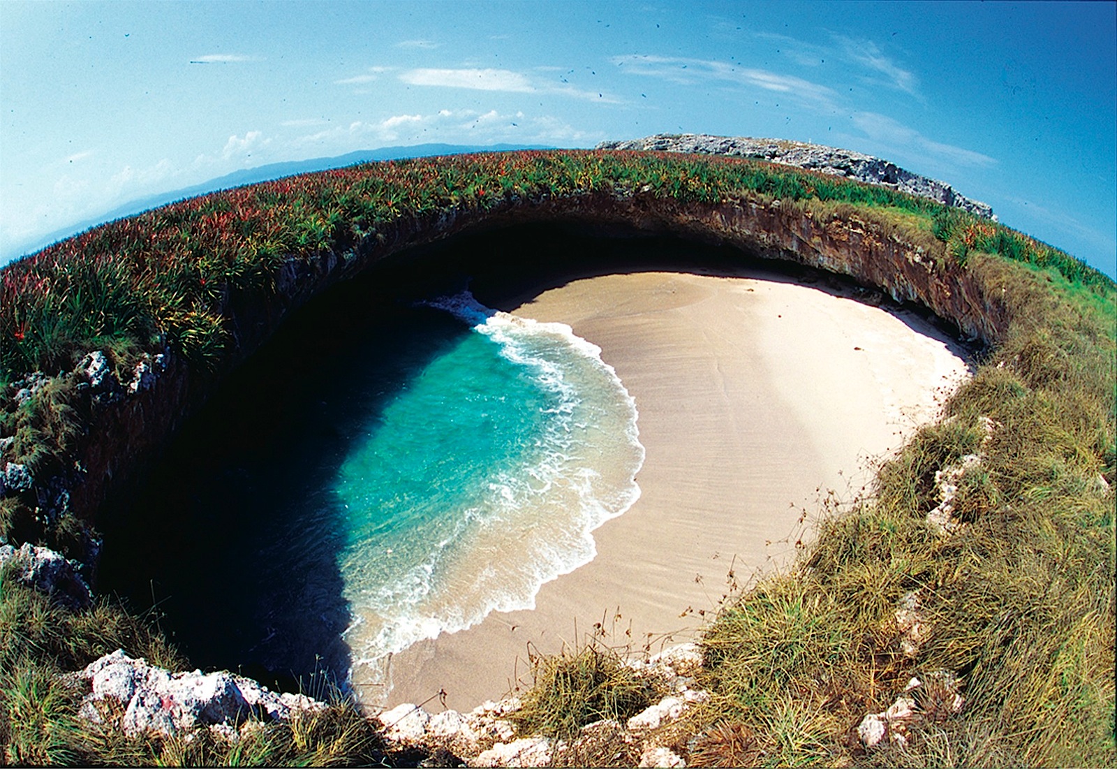  Cerrarán ‘Playa del amor’ por inconsciencia de turistas y pescadores; iniciarán programa de rescate