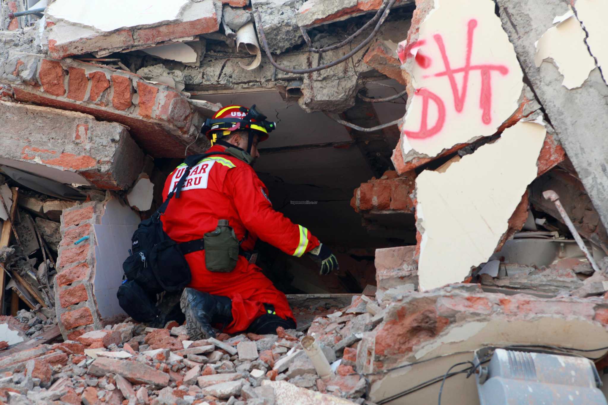  Llega a 602 la cifra de muertos por terremoto en Ecuador