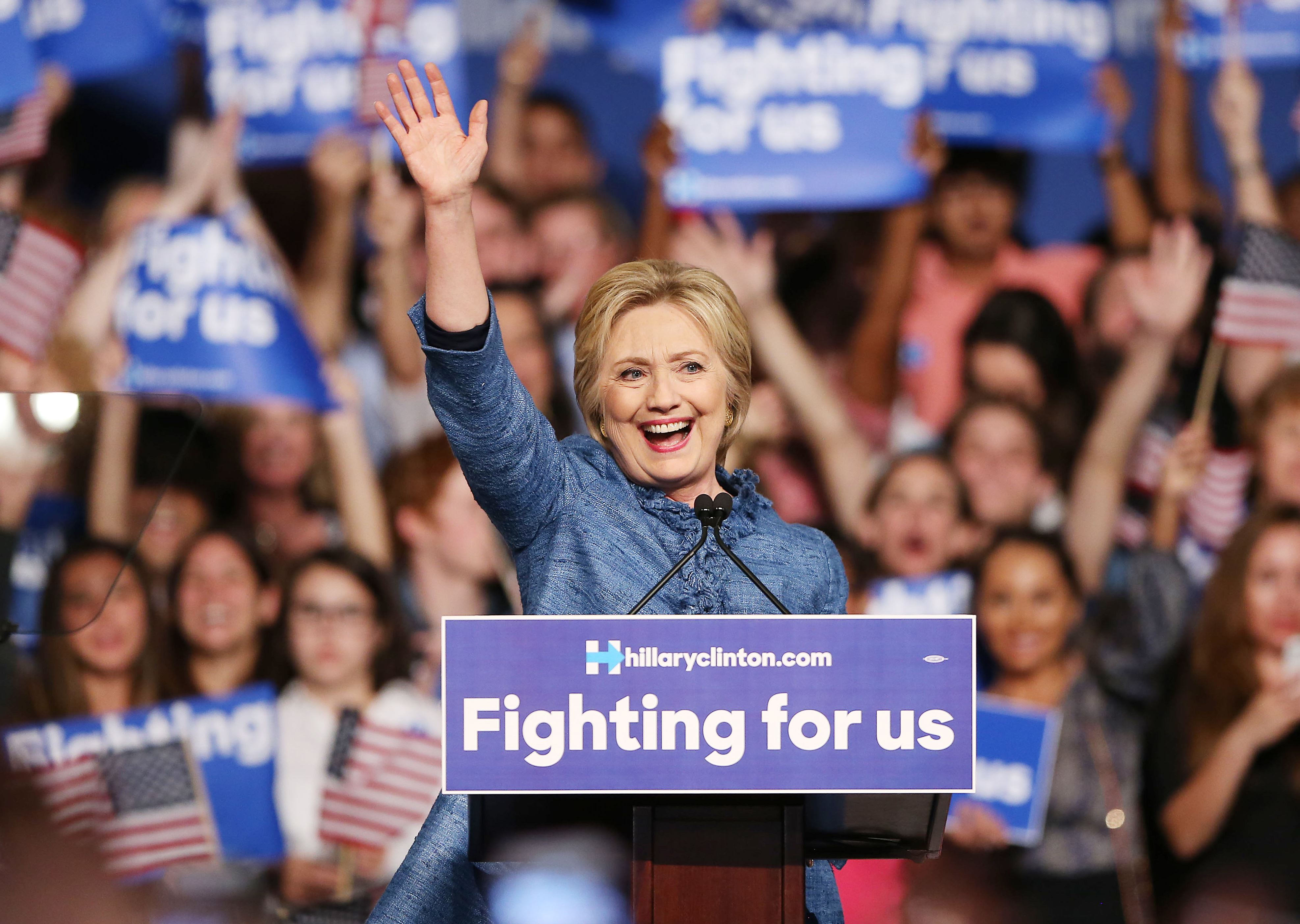  Clinton hace historia: Es oficialmente, candidata a la Casa Blanca