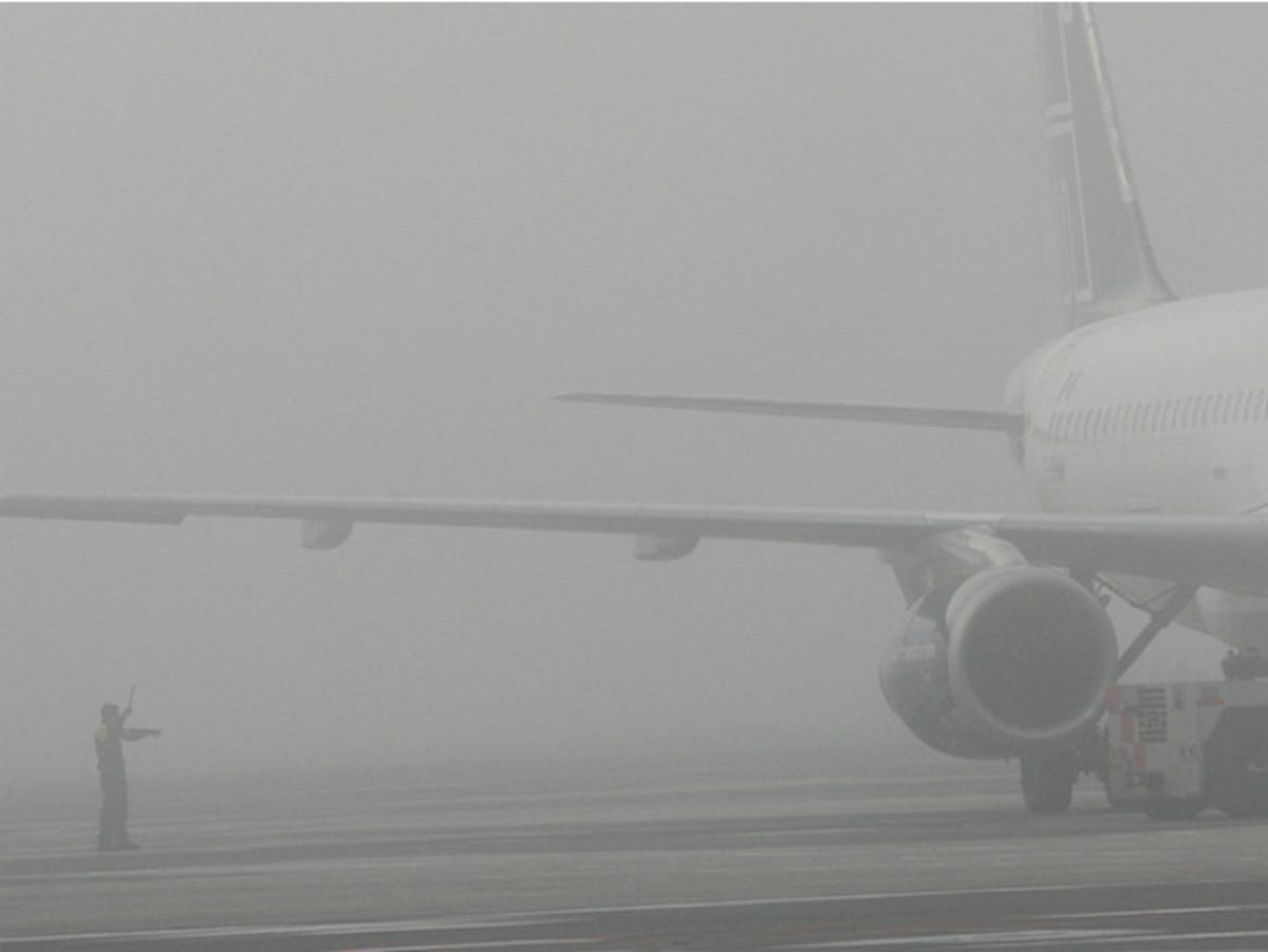  Niebla retrasa por tercer día consecutivo vuelos en Monterrey