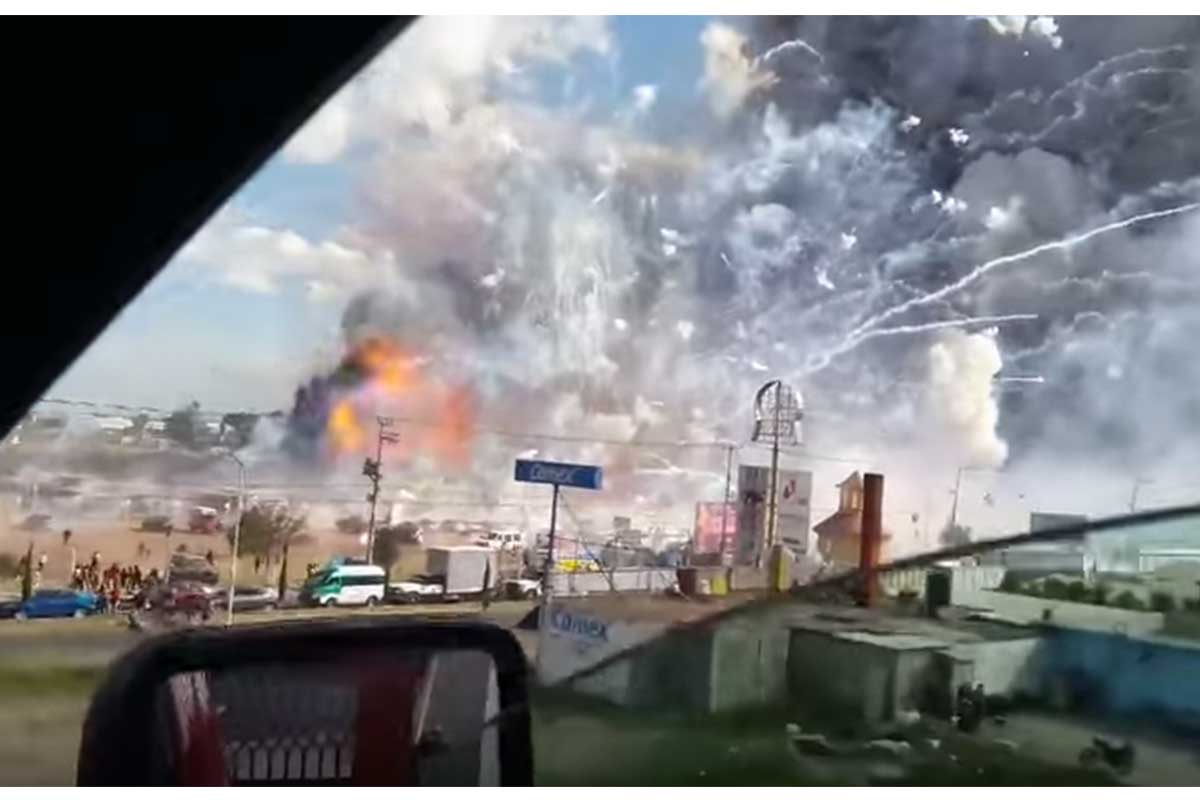  Explosión de mercado de pólvora cimbra Tultepec; 31, los muertos