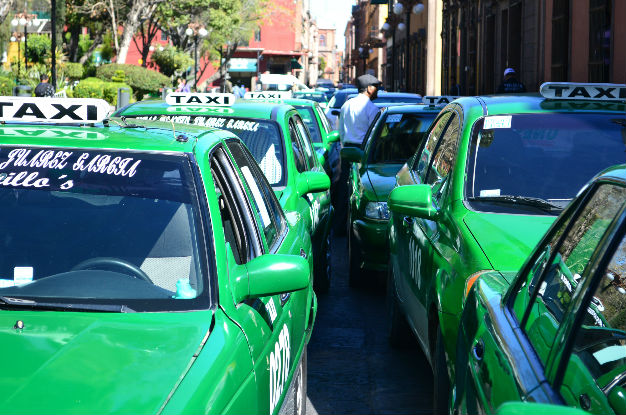  Para mujeres, 21% por ciento de concesiones de taxis: Valdés Martínez