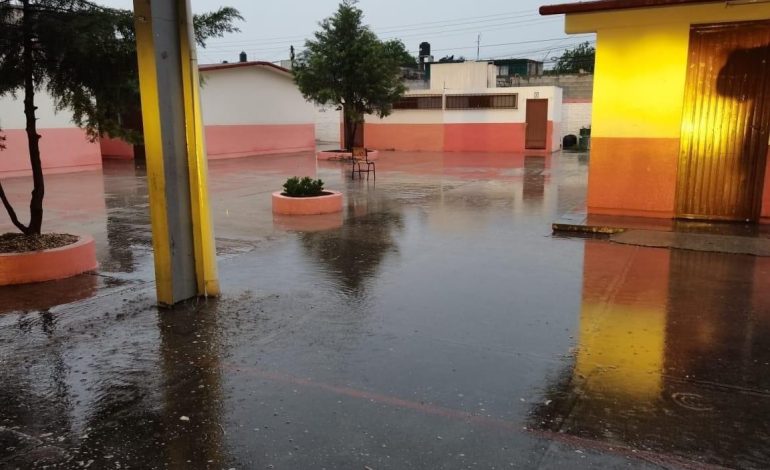  Cancelan clases en 12 escuelas de SLP por lluvias