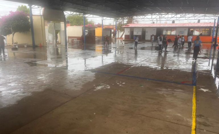  25 escuelas resultaron dañadas por lluvias: SEGE