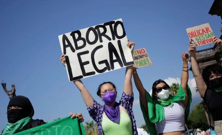  El Congreso evade despenalizar el aborto en SLP y lo deja a la siguiente legislatura