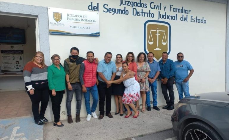  Trabajadores del Poder Judicial de SLP se manifiestan por adeudo de prestaciones