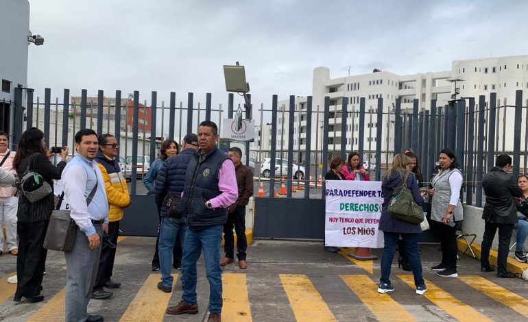  Paralizan el Poder Judicial de SLP; trabajadores exigen pago de prestaciones