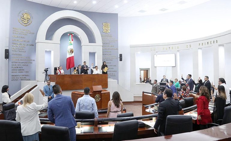  Eliminan el requisito de ser abogado para el cargo de la Secretaría General de los ayuntamientos