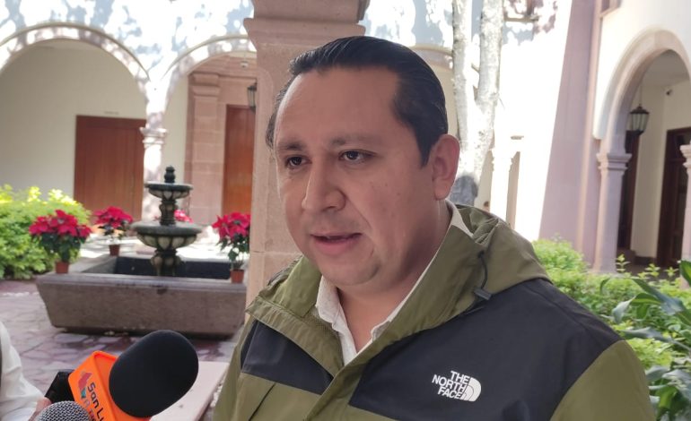  Diputado del PVEM pide la renuncia de Hernández Delgadillo al Interapas