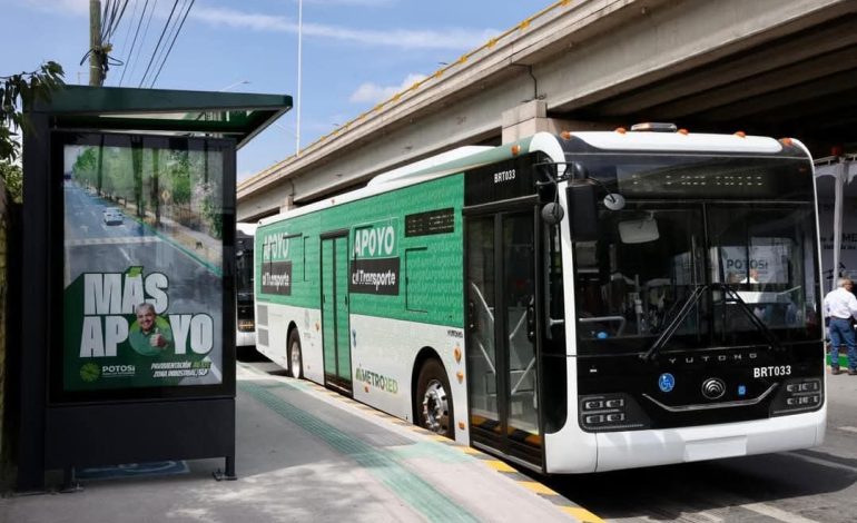  SCT analiza la instalación de portabicicletas en las unidades de MetroRed