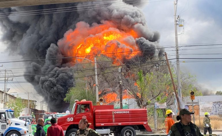  Bomberos en crisis: bajos salarios, falta de seguros y abandono institucional